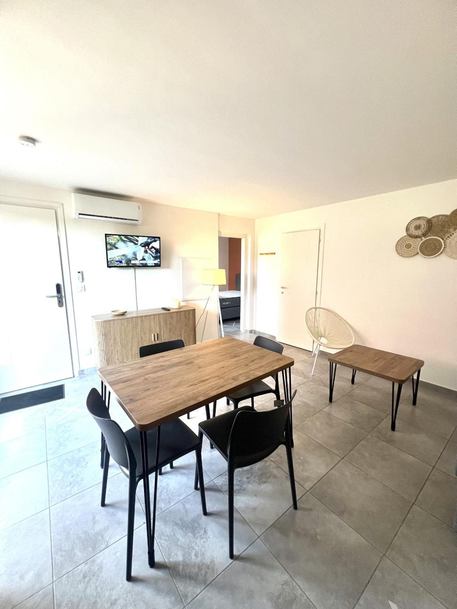 Residence Hoteliere Les Hameaux De Saint Cyprien Appartement 35 M2 1 Chambre Lecci Zewnętrze zdjęcie