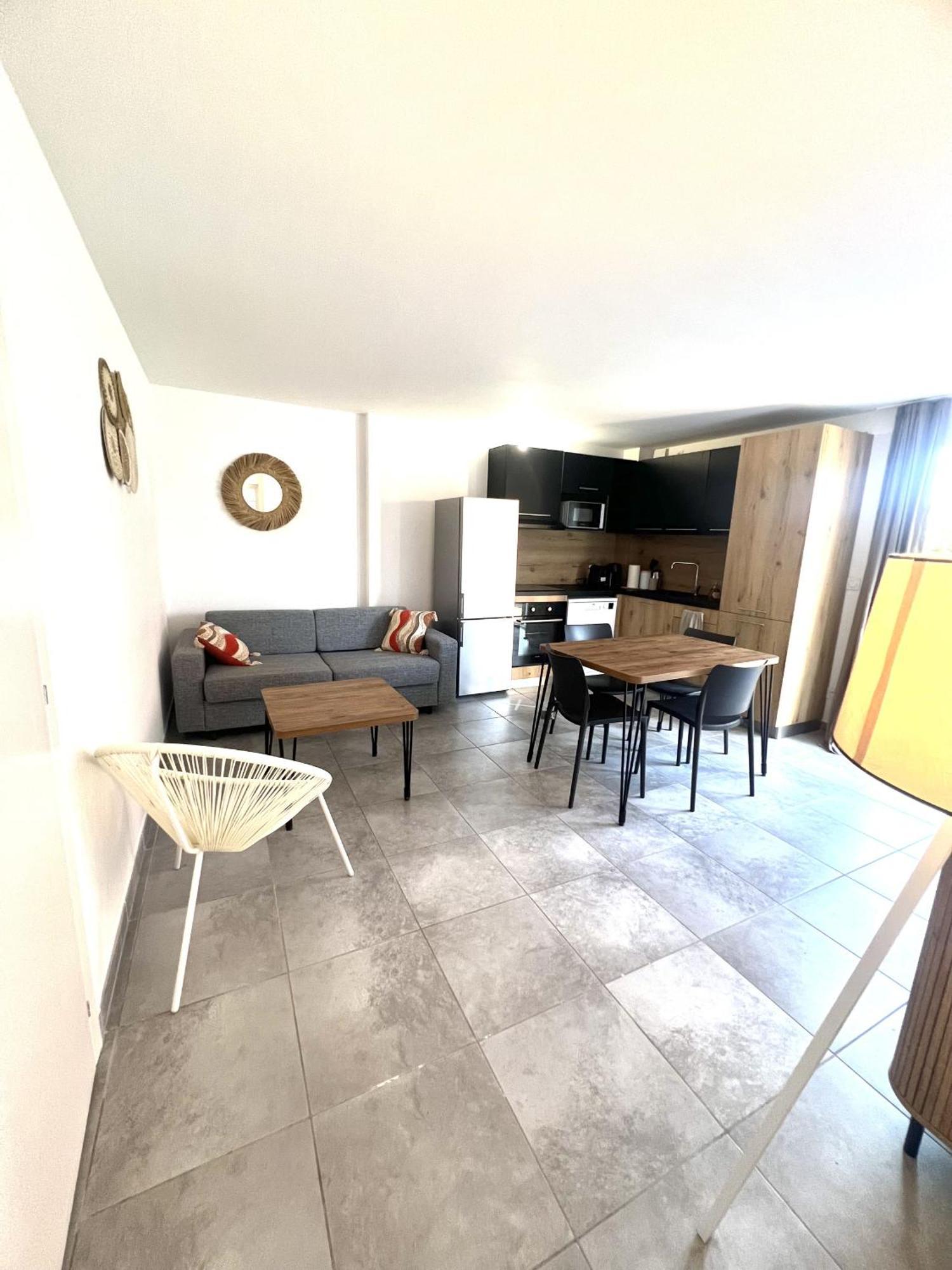Residence Hoteliere Les Hameaux De Saint Cyprien Appartement 35 M2 1 Chambre Lecci Zewnętrze zdjęcie